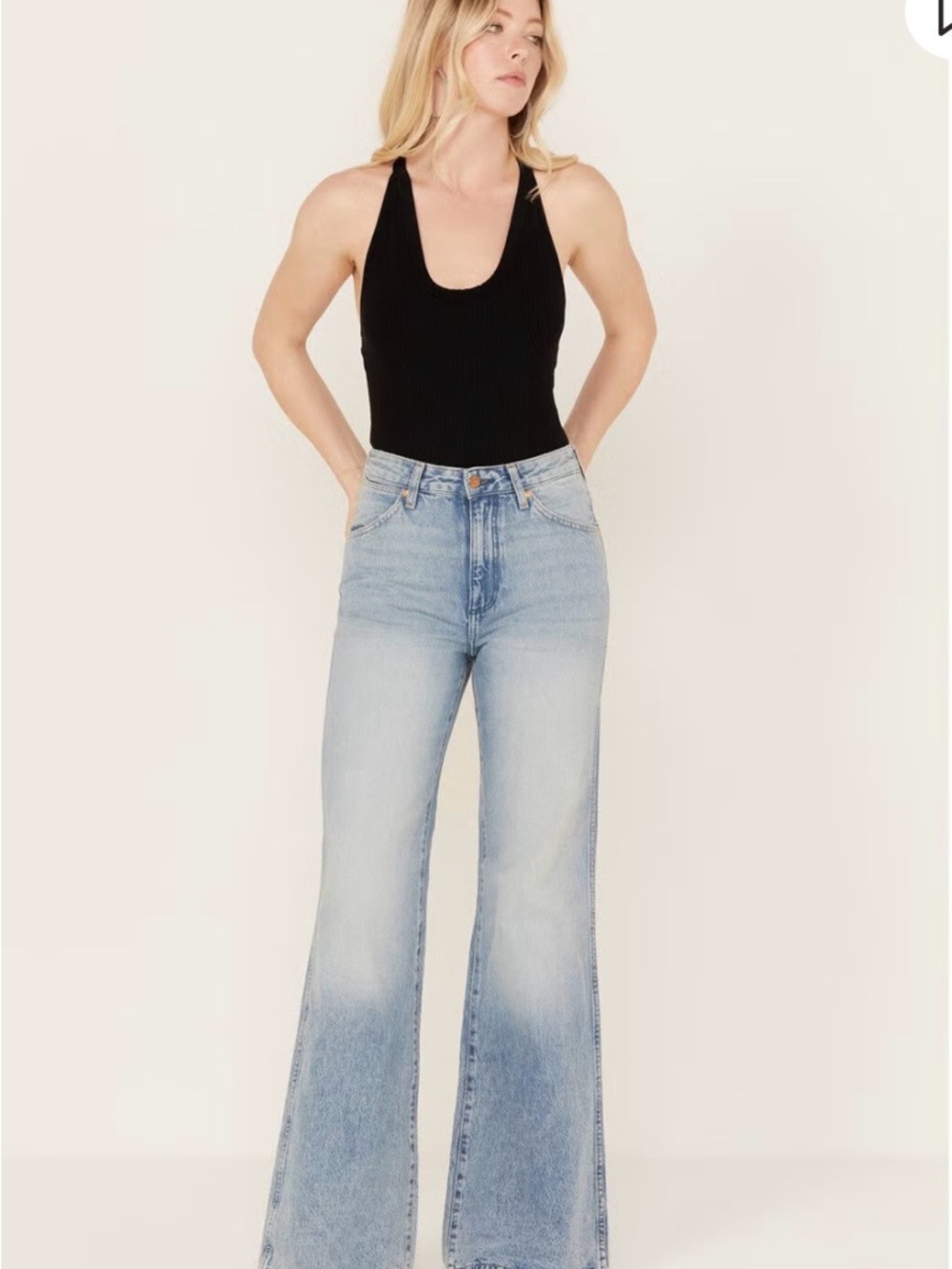 Wrangler Black Top with Light Blue Flared Jeans